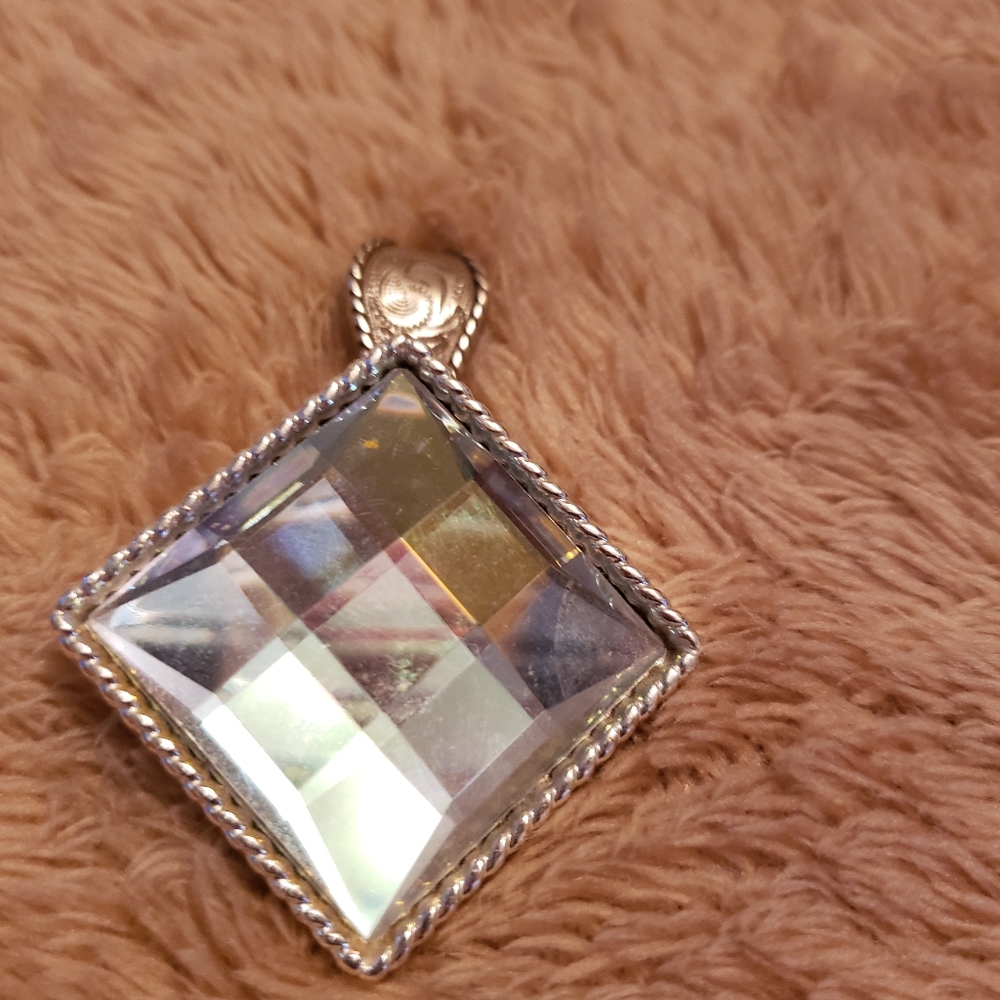 Prism concho
